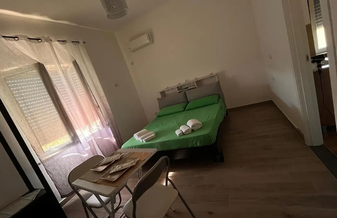 White Room-1